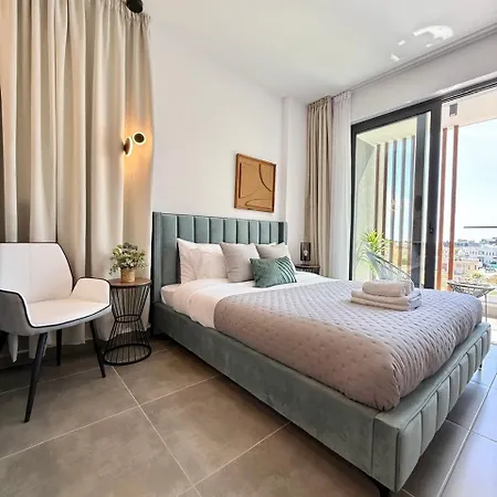 Stay And Chill -Luxury Studio In Kato Paphos Exterior photo